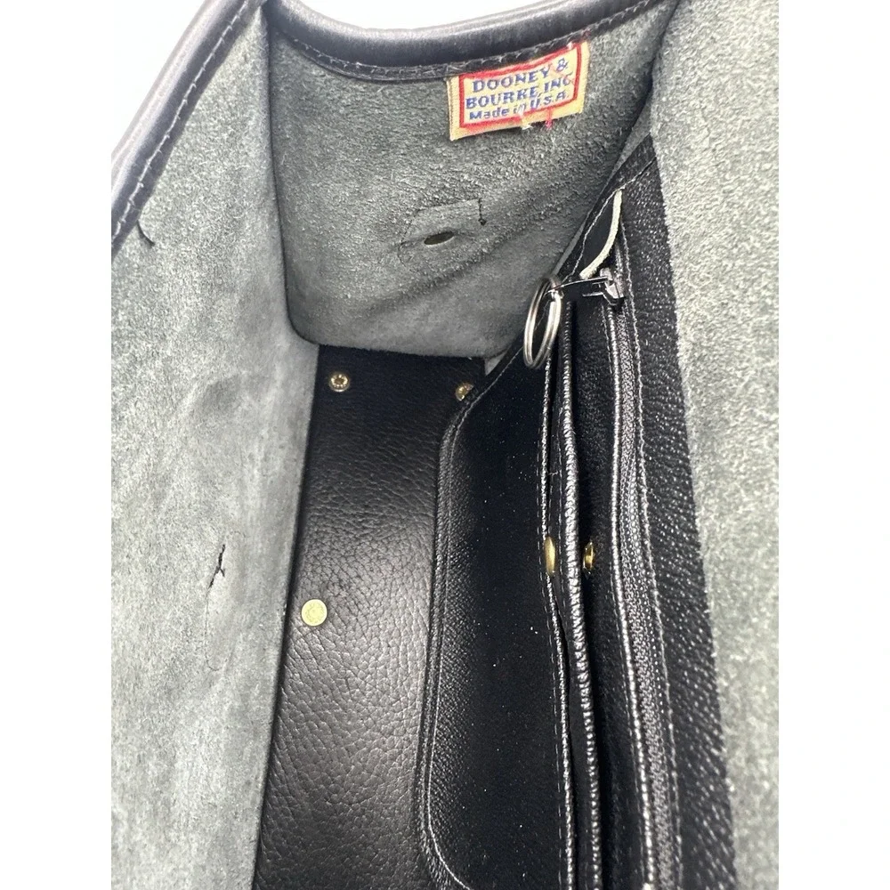 Vintage Dooney & Bourke AWL Essex Crossbody Bag Black Leather Gold Hardware